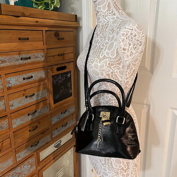 APT. 9 Beckett Mini Dome Black W/ Padlock and Key - Faux Leather- NWT - Picture 2 of 9